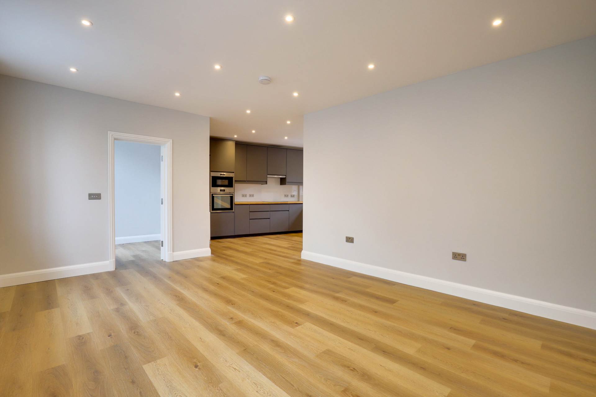 Additional Property Image 2 bedroom Apartment for sale in Reading 2