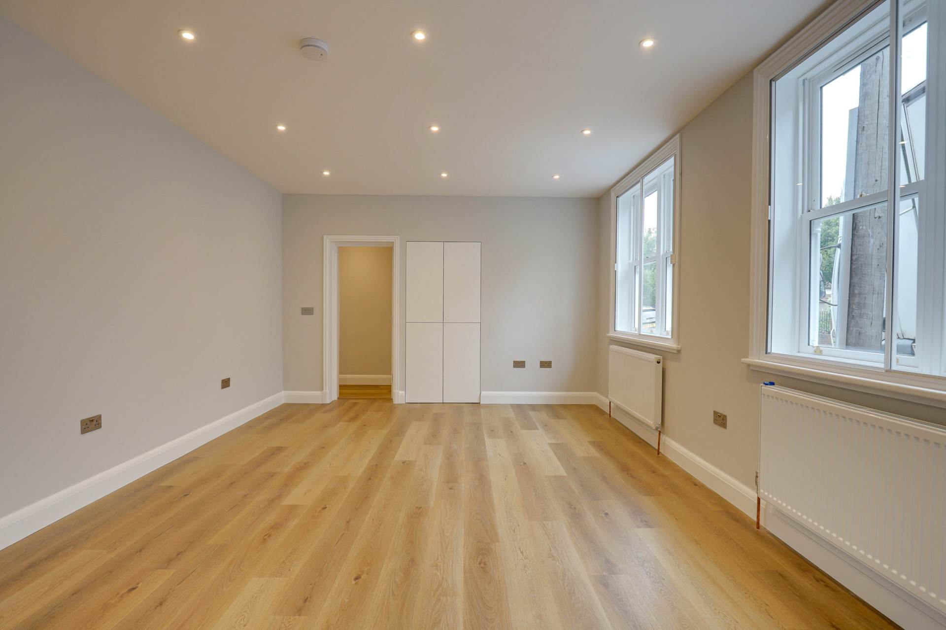 Additional Property Image 2 bedroom Apartment for sale in Reading 4