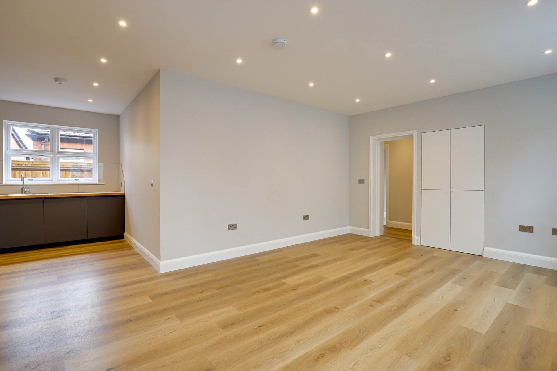 Additional Property Image 2 bedroom Apartment for sale in Reading 5