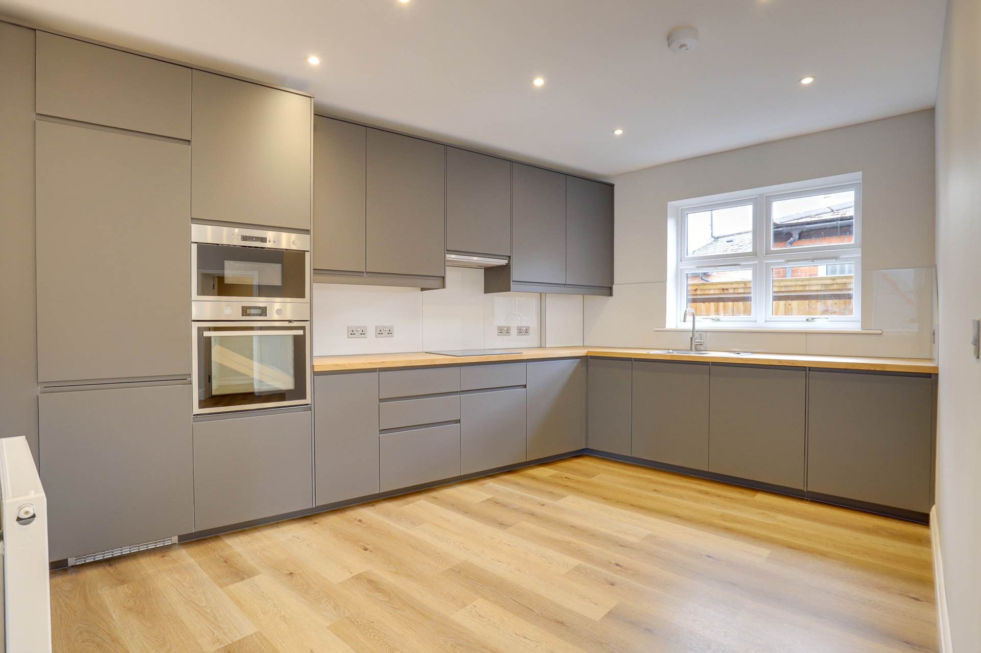 Additional Property Image 2 bedroom Apartment for sale in Reading 6