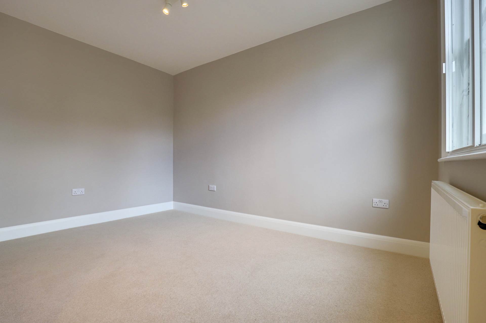 Additional Property Image 2 bedroom Apartment for sale in Reading 11