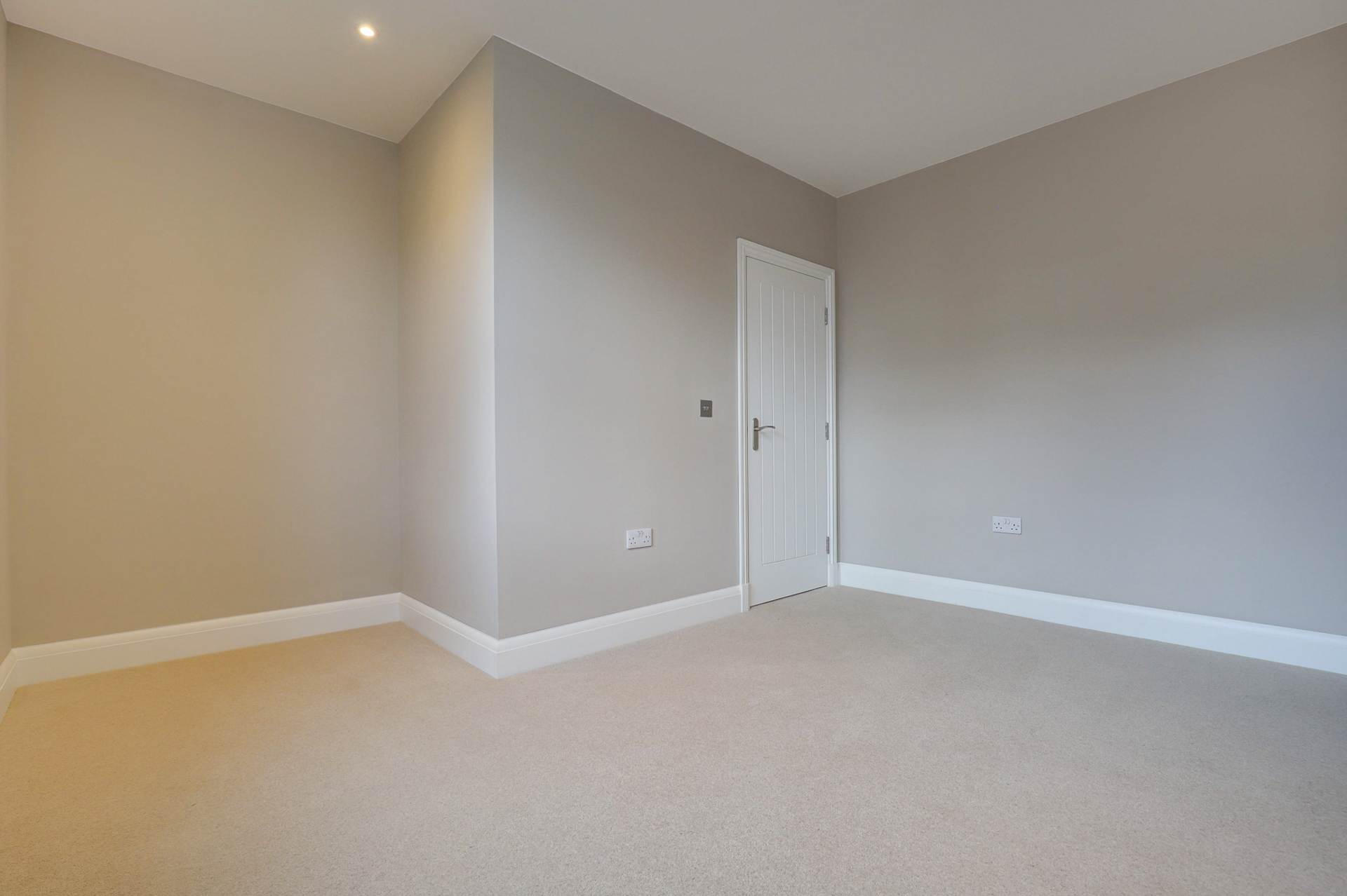 Additional Property Image 2 bedroom Apartment for sale in Reading 12