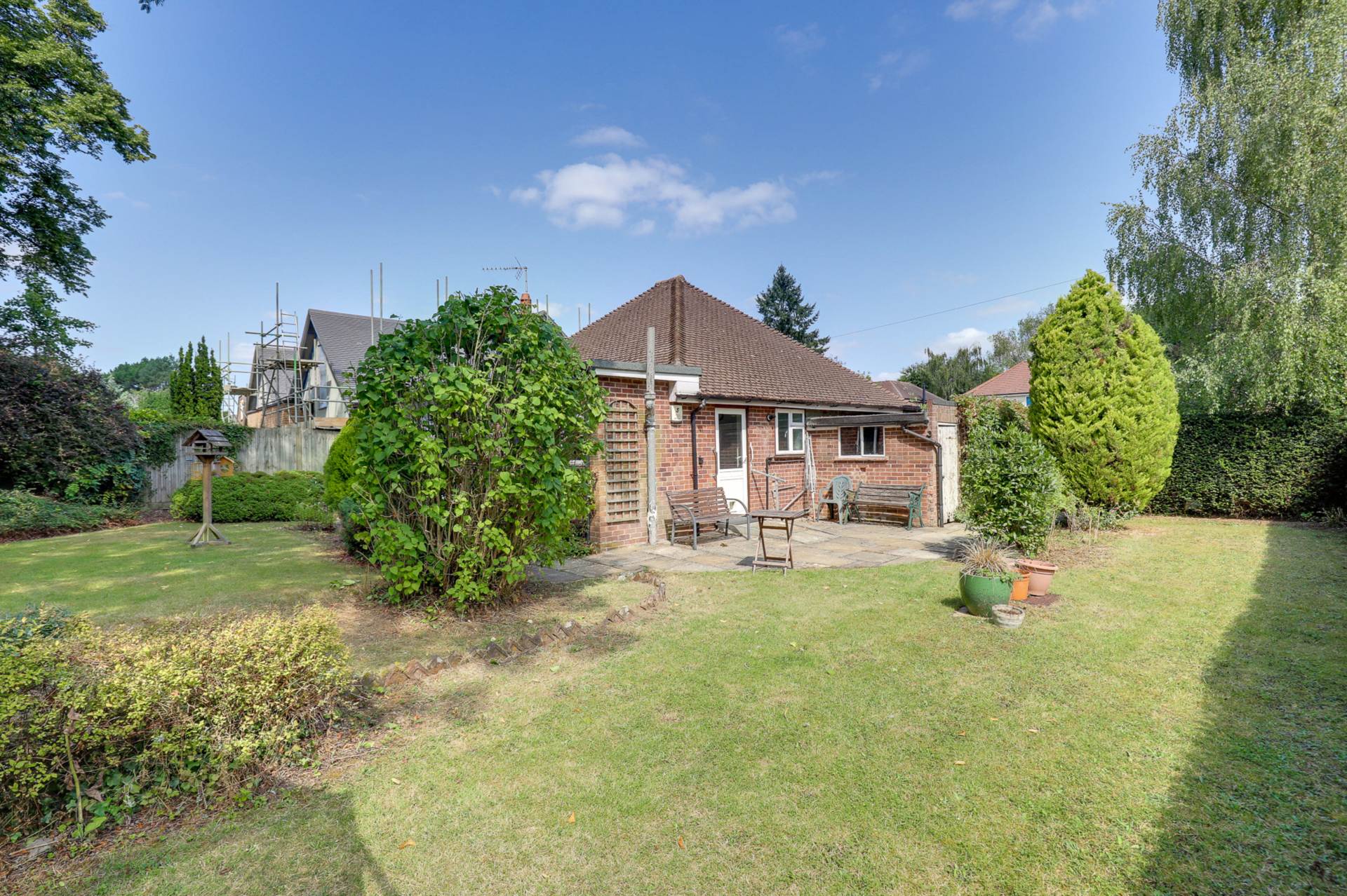 Additional Property Image 3 bedroom Detached Bungalow for sale in Reading 2
