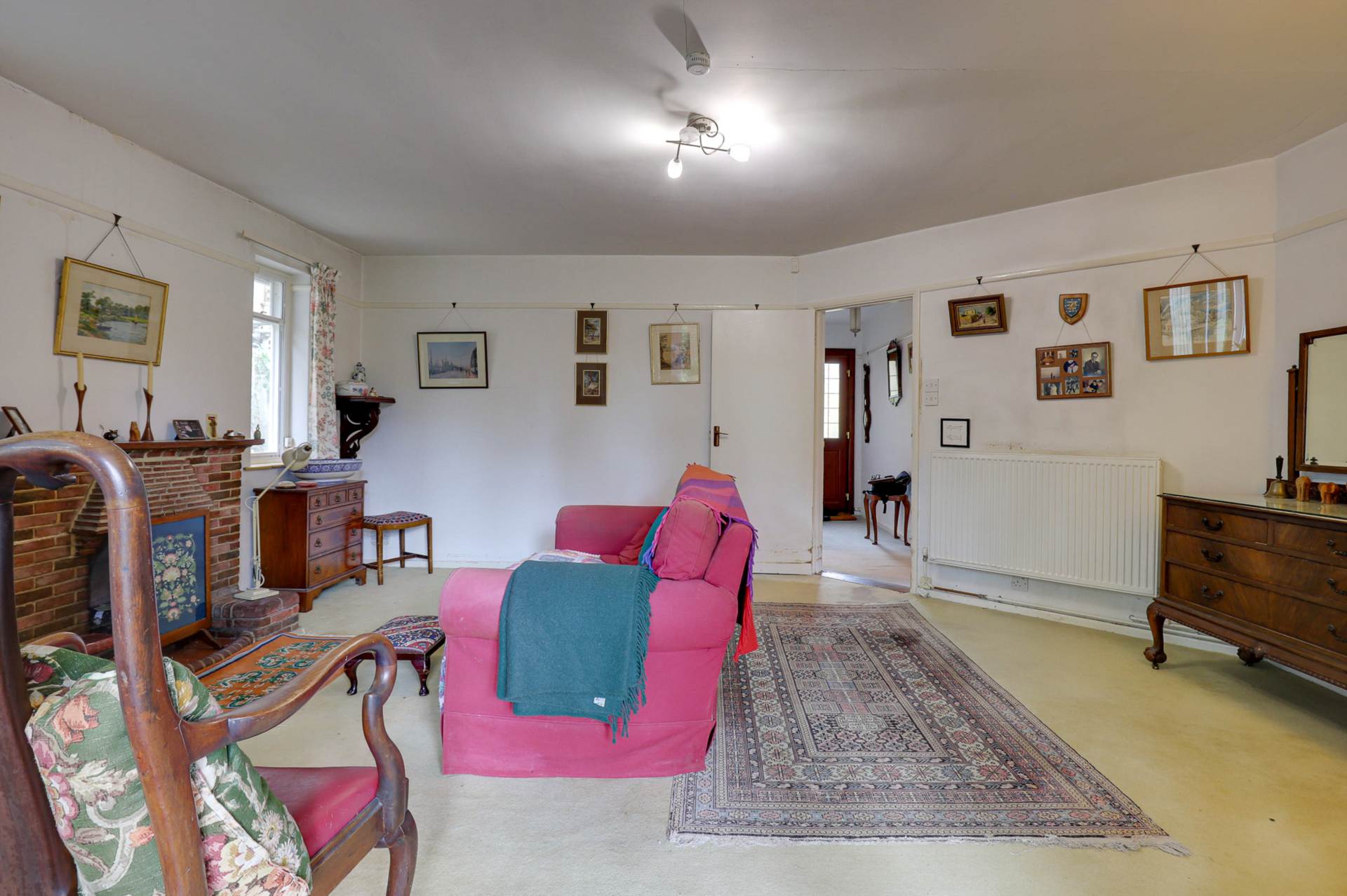 Additional Property Image 3 bedroom Detached Bungalow for sale in Reading 11