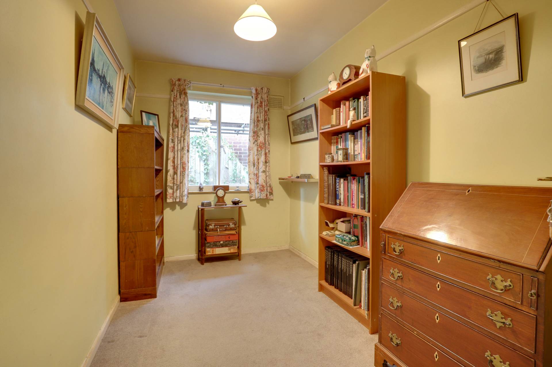 Additional Property Image 3 bedroom Detached Bungalow for sale in Reading 13