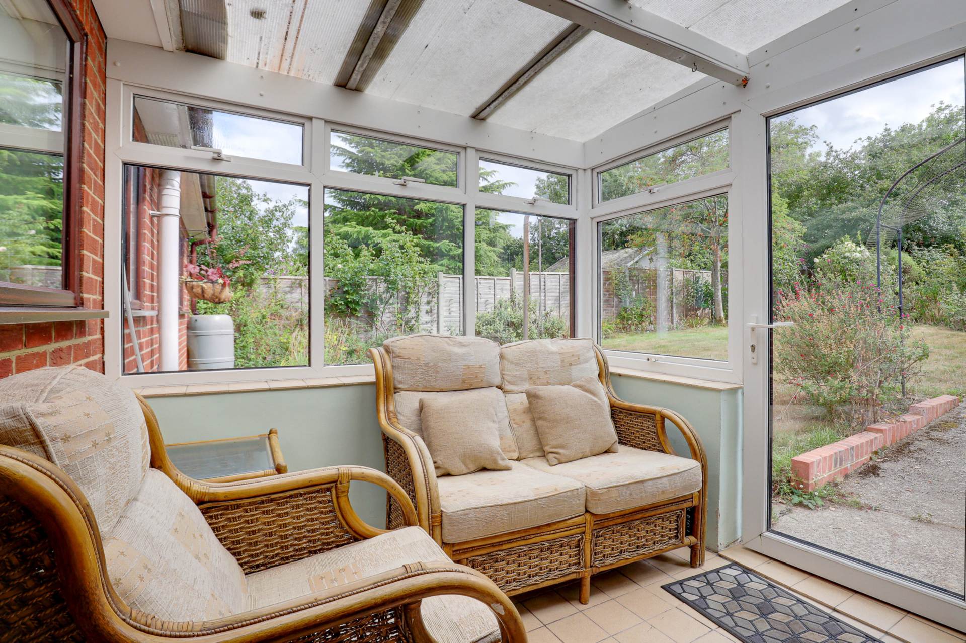 Additional Property Image 4 bedroom Detached Bungalow for sale in Reading 5