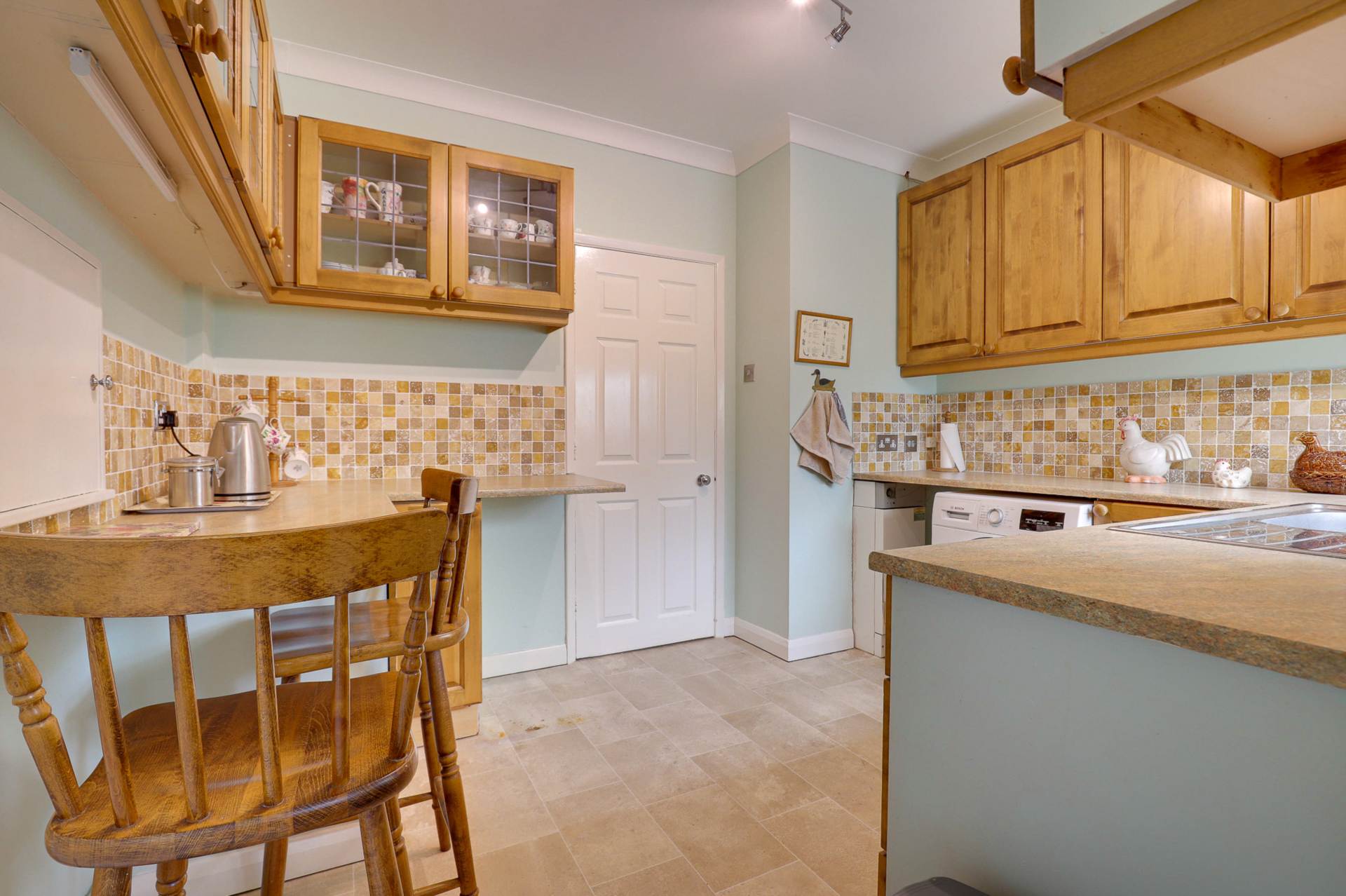 Additional Property Image 4 bedroom Detached Bungalow for sale in Reading 8