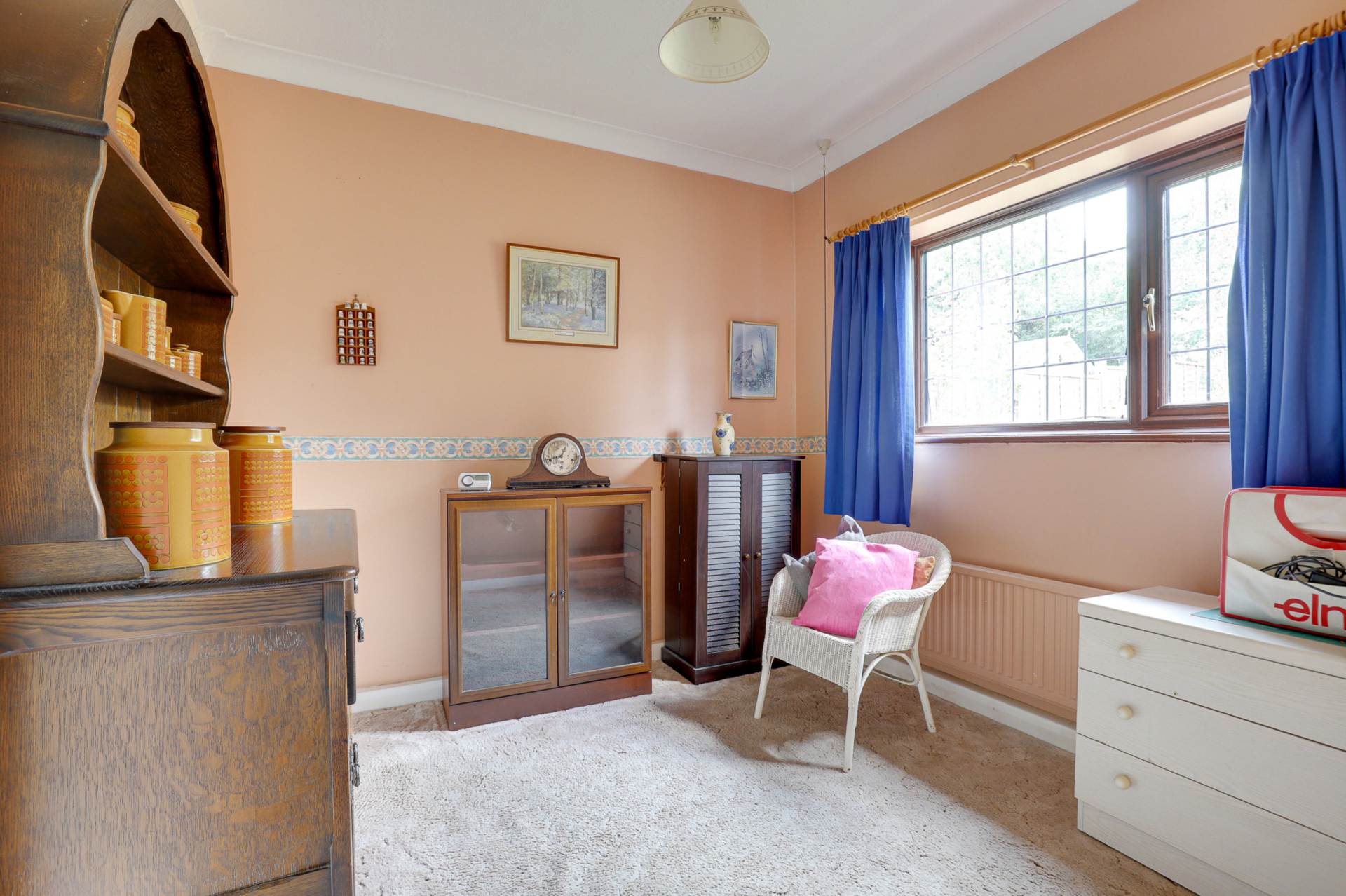 Additional Property Image 4 bedroom Detached Bungalow for sale in Reading 12