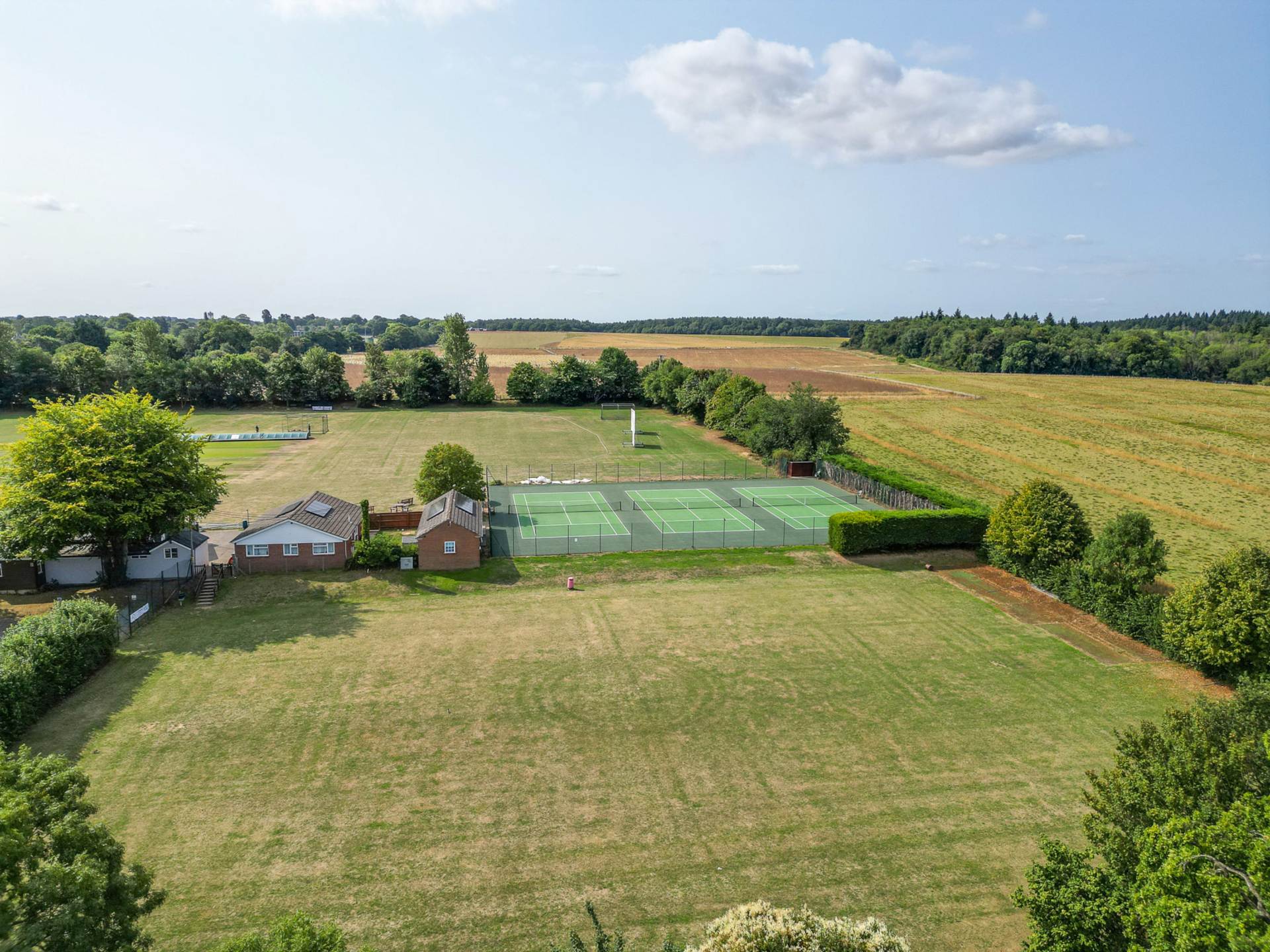 Additional Property Image 4 bedroom Detached Bungalow for sale in Reading 18