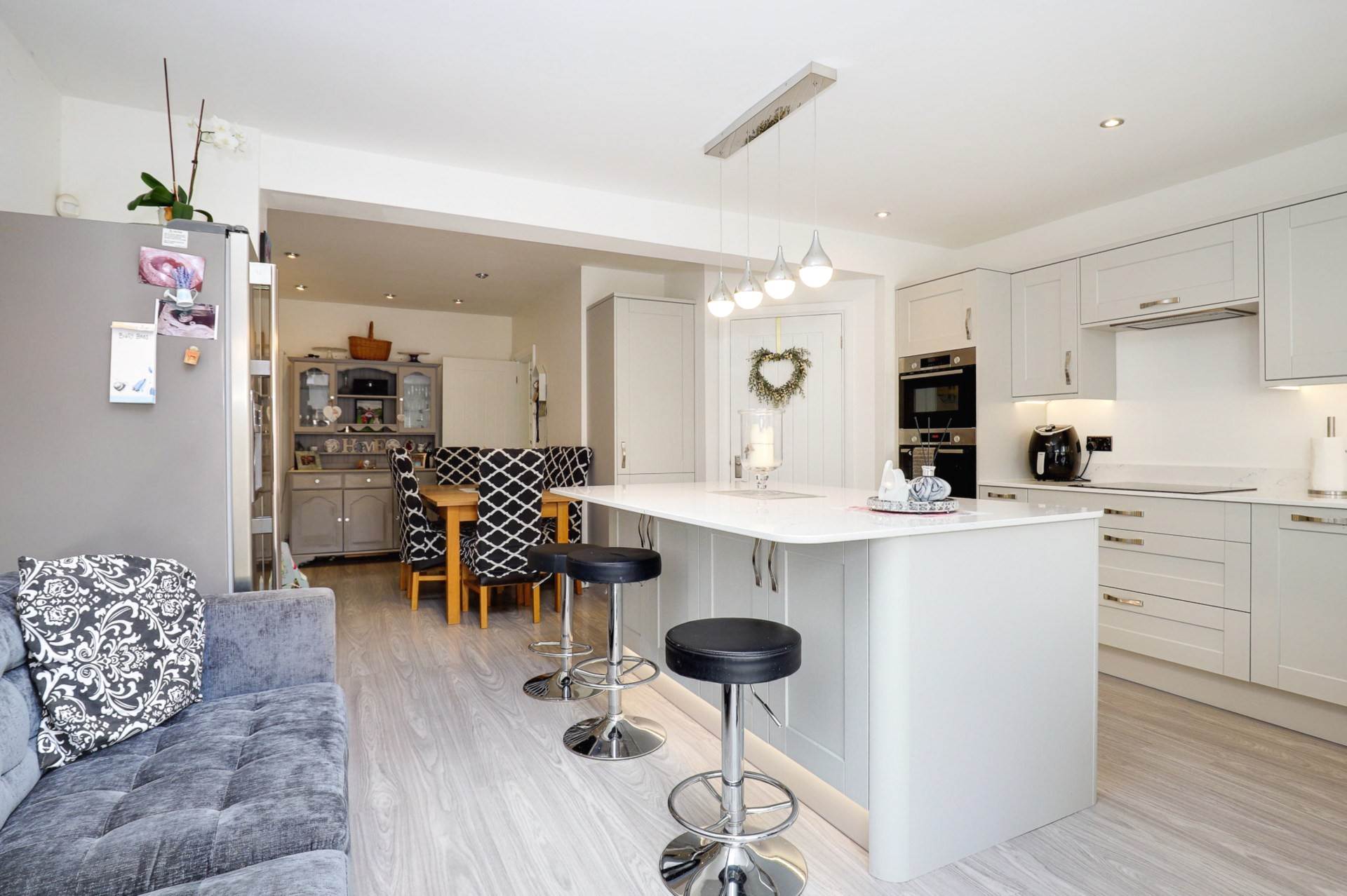 Additional Property Image 4 bedroom Semi Detached for sale in Reading 4