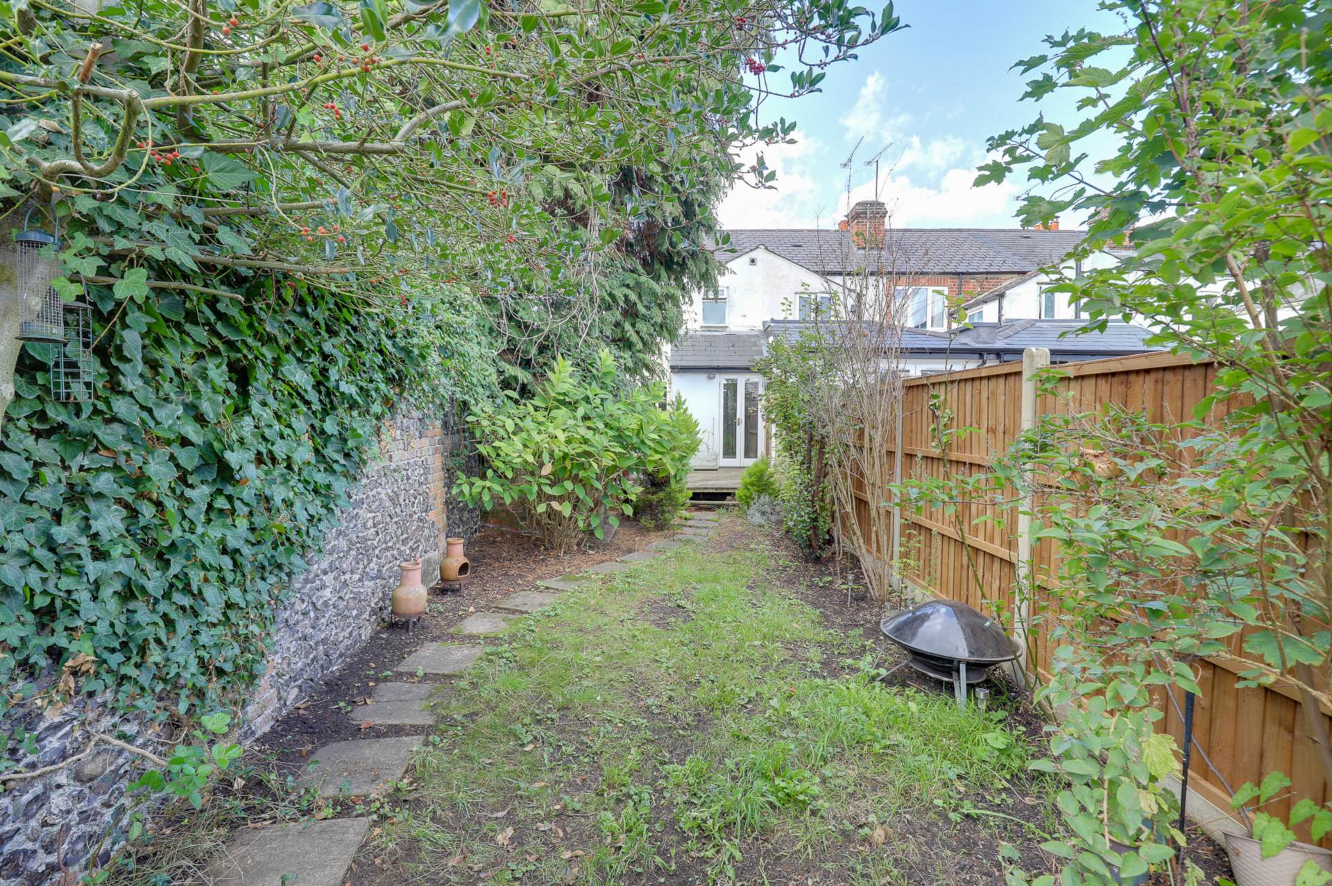 Additional Property Image 2 bedroom End of Terrace for sale in Reading 2