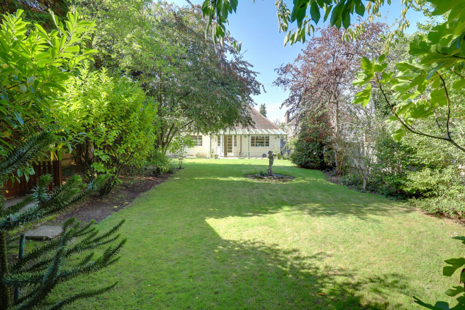 Additional Property Image 3 bedroom Detached for sale in Reading 2