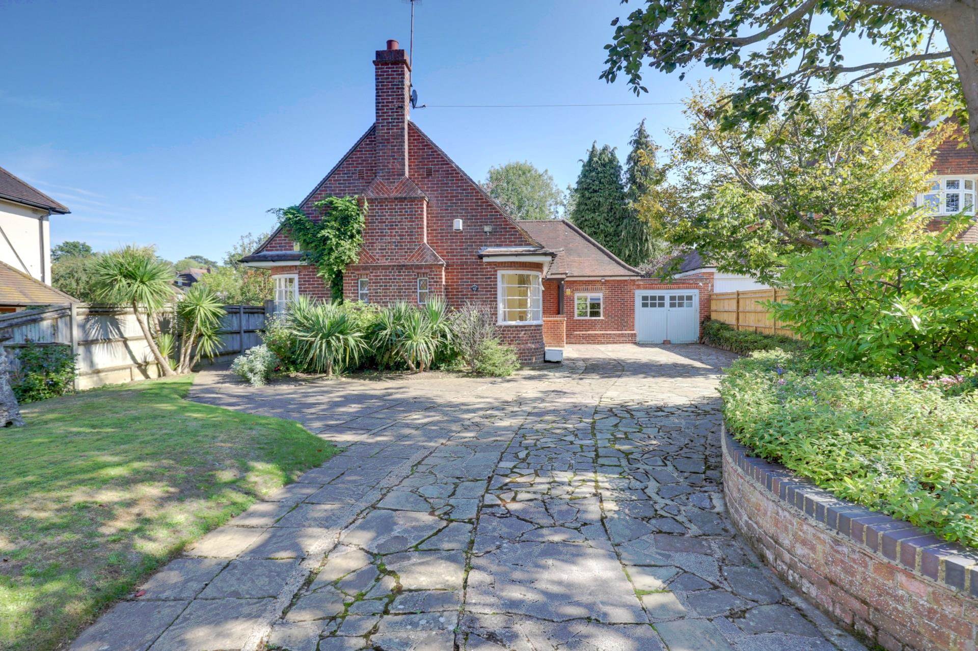 Additional Property Image 3 bedroom Detached for sale in Reading 9