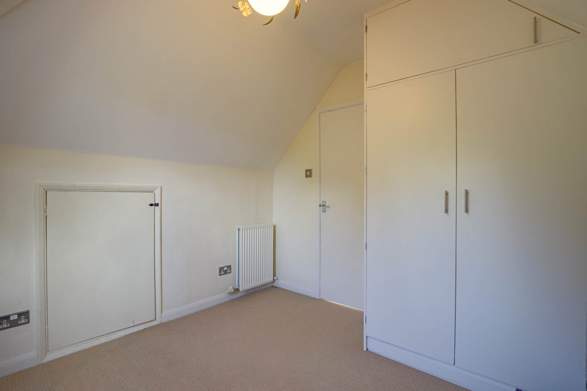 Additional Property Image 3 bedroom Detached for sale in Reading 14