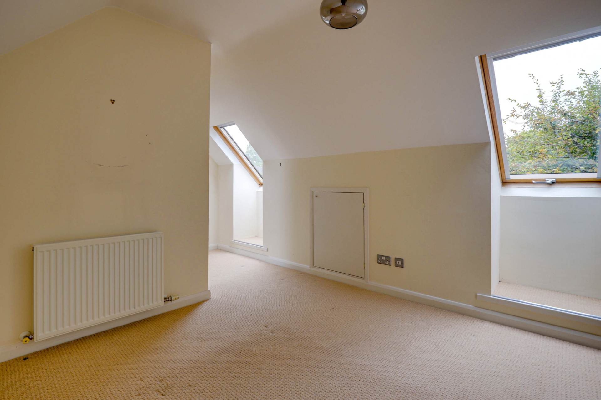 Additional Property Image 3 bedroom Detached for sale in Reading 15