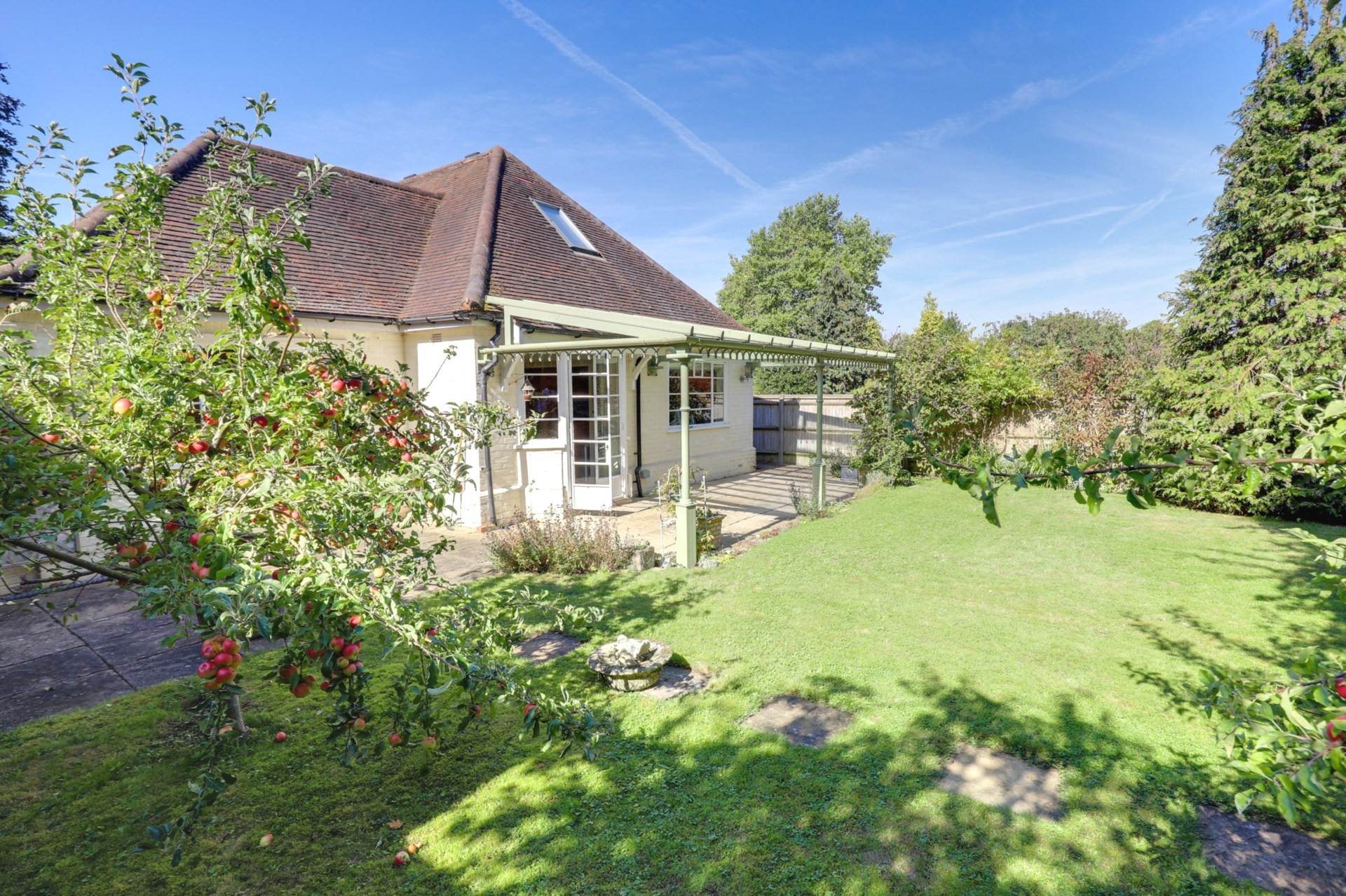 Additional Property Image 3 bedroom Detached for sale in Reading 22