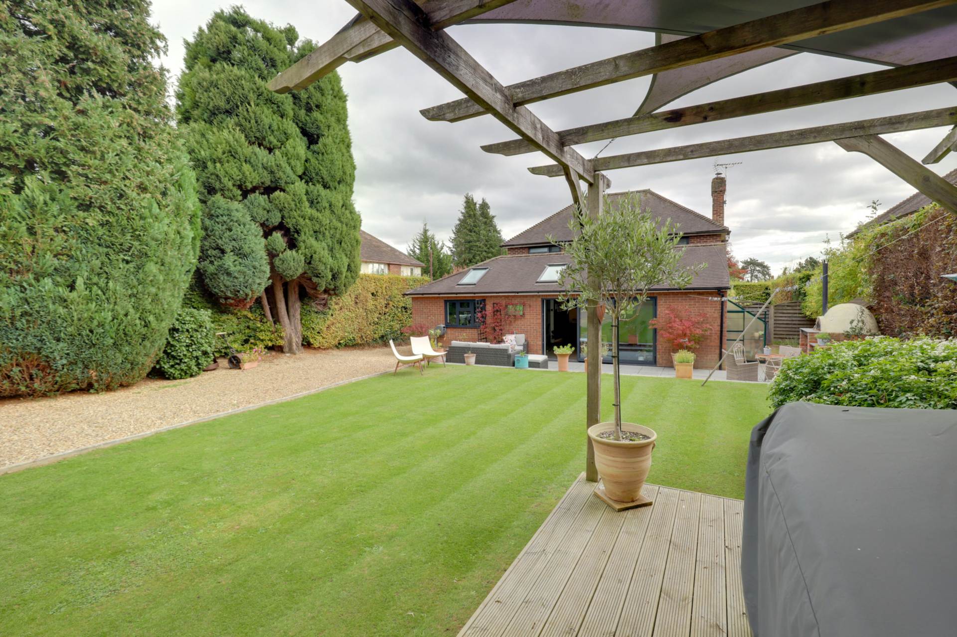 Additional Property Image 3 bedroom Detached for sale in Reading 5