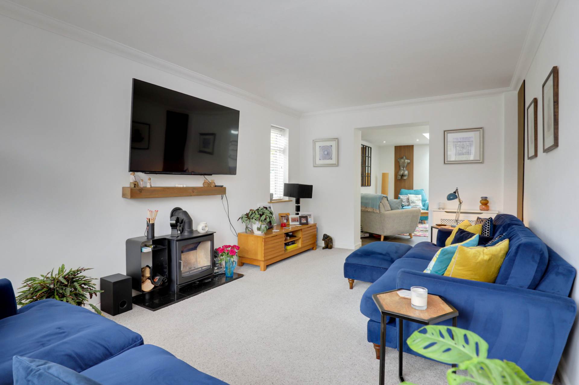 Additional Property Image 3 bedroom Detached for sale in Reading 12