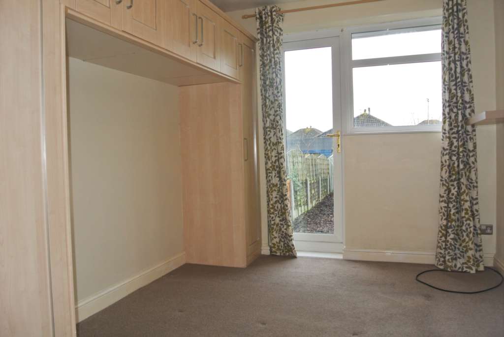 Additional Property Image 2 bedroom Semi Detached Bungalow to rent in Blackpool 5