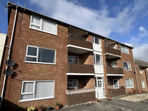 2 bedroom Flat for sale in Blackpool