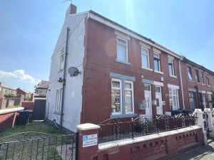 3 bedroom End of Terrace for sale in Blackpool