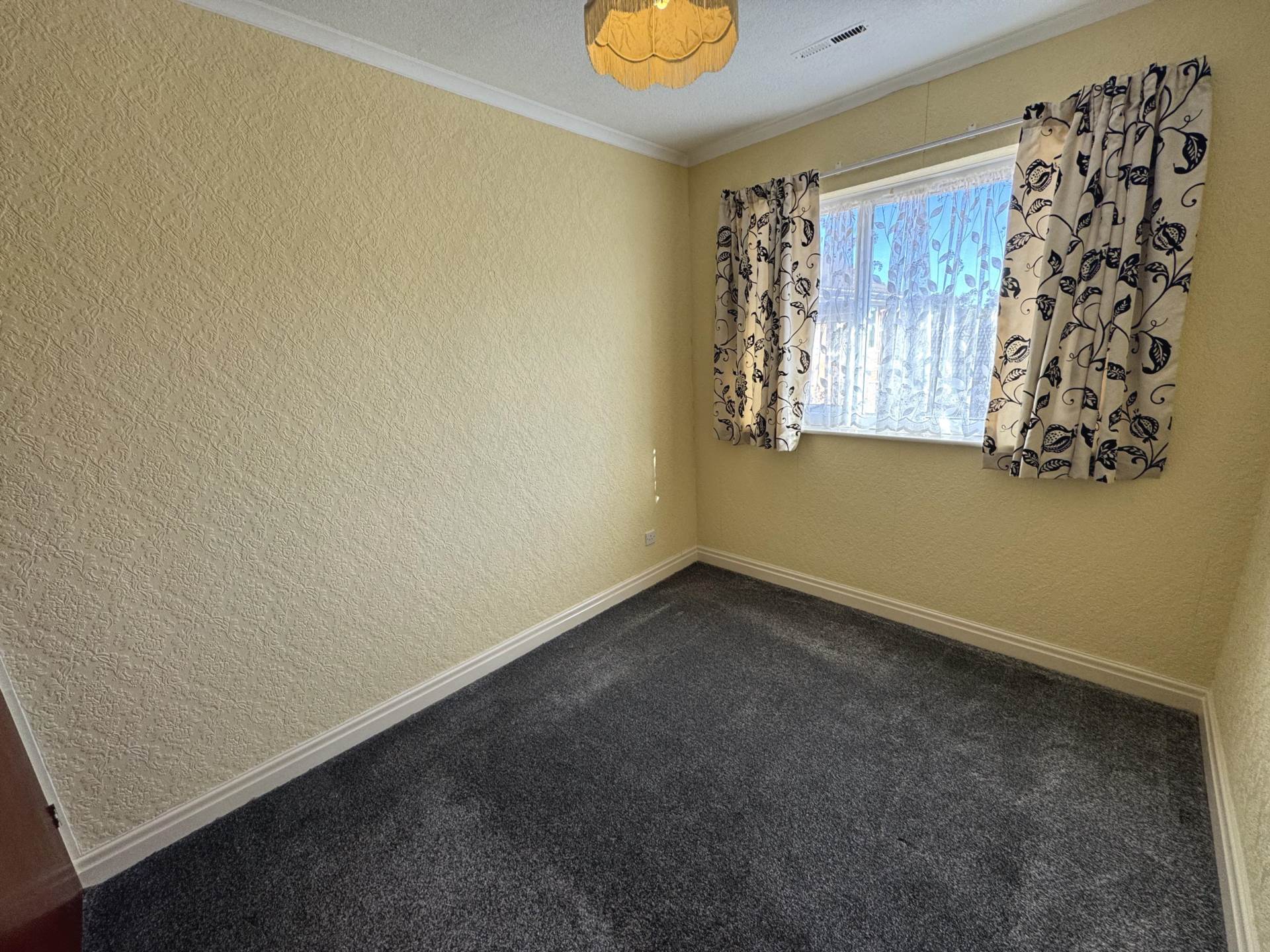 Additional Property Image 2 bedroom Flat for sale in Blackpool 6