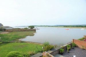 2 bedroom Apartment to rent in Topsham