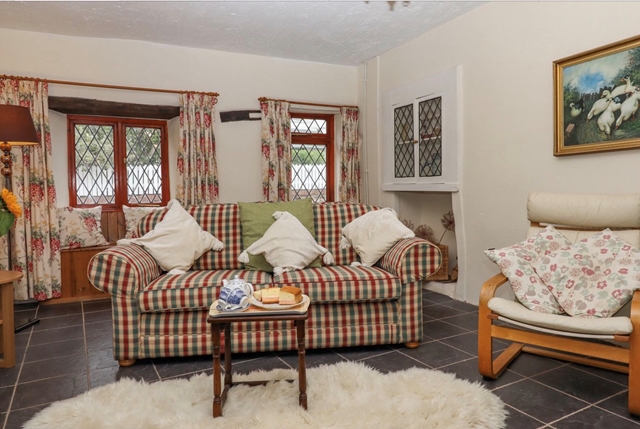 Additional Property Image 2 bedroom Cottage to rent in Lympstone 3