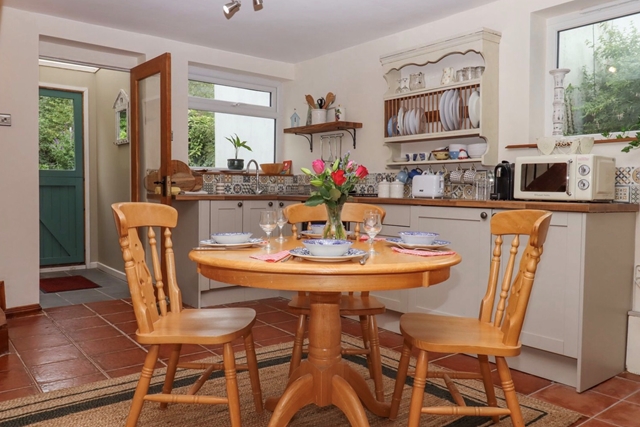 Additional Property Image 2 bedroom Cottage to rent in Lympstone 4
