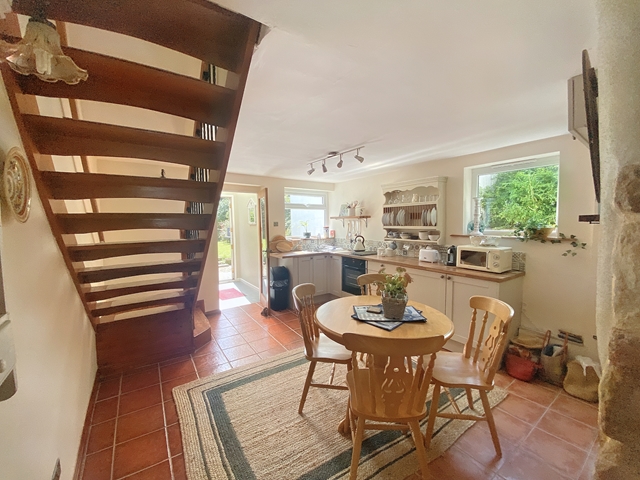 Additional Property Image 2 bedroom Cottage to rent in Lympstone 5