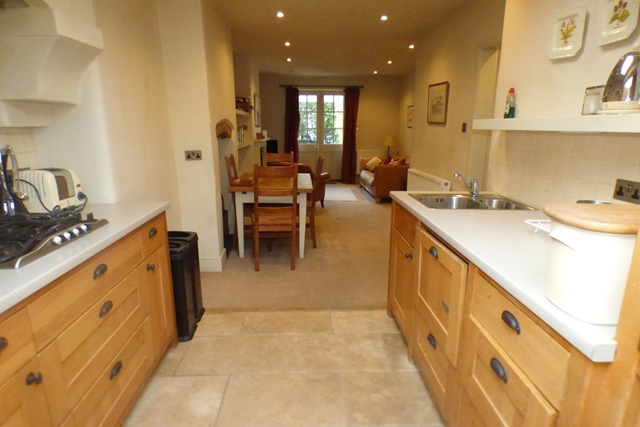 Additional Property Image 2 bedroom Ground Maisonette to rent in Topsham 4