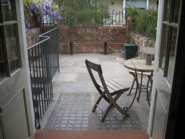 Additional Property Image 2 bedroom Ground Maisonette to rent in Topsham 9