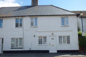 2 bedroom Terraced to rent in Topsham