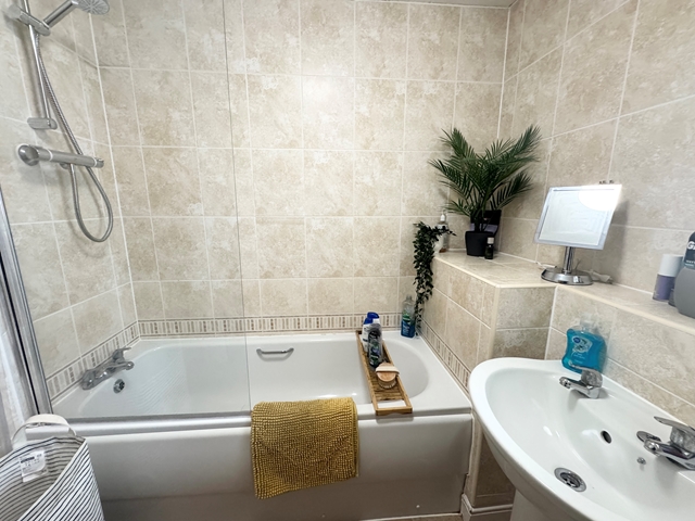 Additional Property Image 4 bedroom Semi Detached to rent in Exeter 9