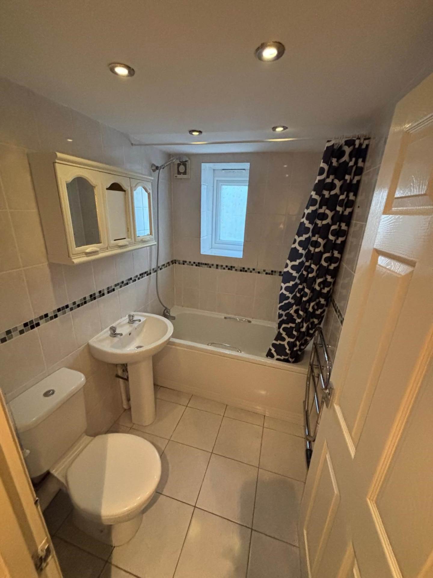 Additional Property Image 1 bedroom Flat to rent in Eastbourne 2