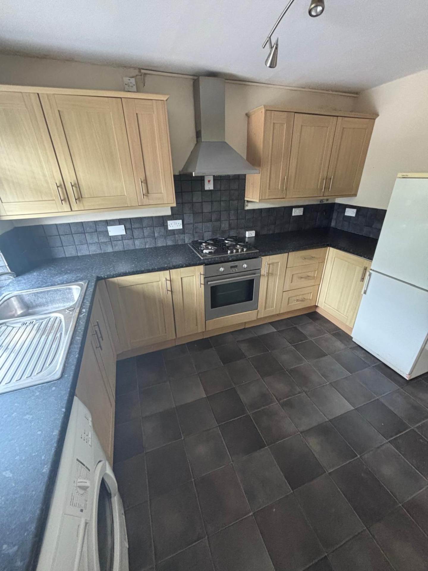 Additional Property Image 2 bedroom Flat for sale in Eastbourne 2