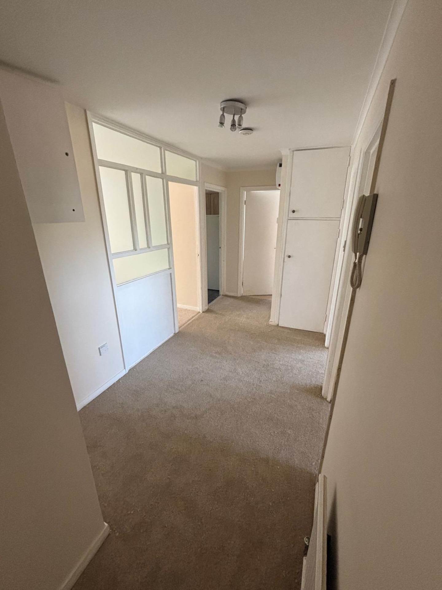 Additional Property Image 2 bedroom Flat for sale in Eastbourne 4