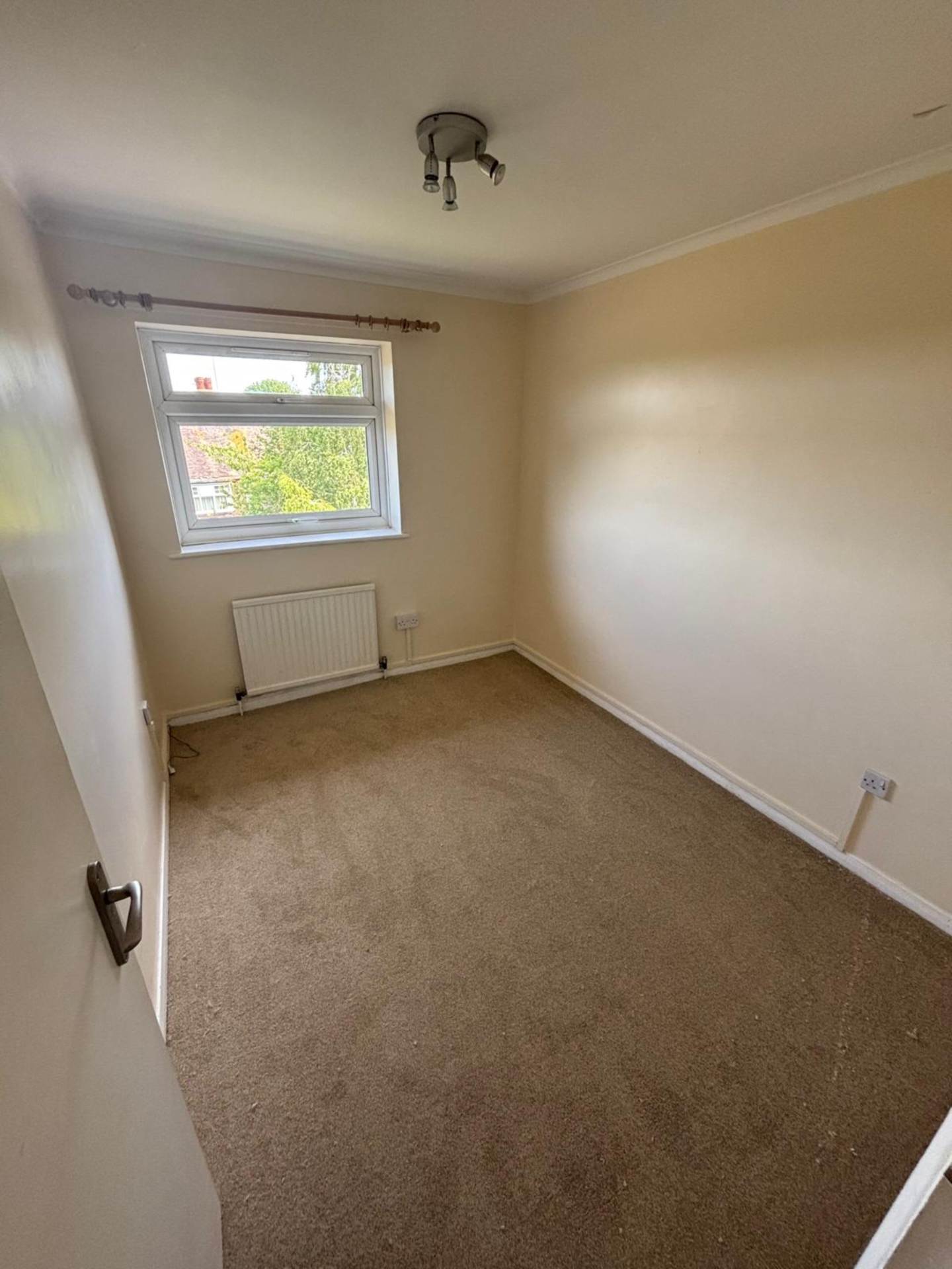 Additional Property Image 2 bedroom Flat for sale in Eastbourne 11