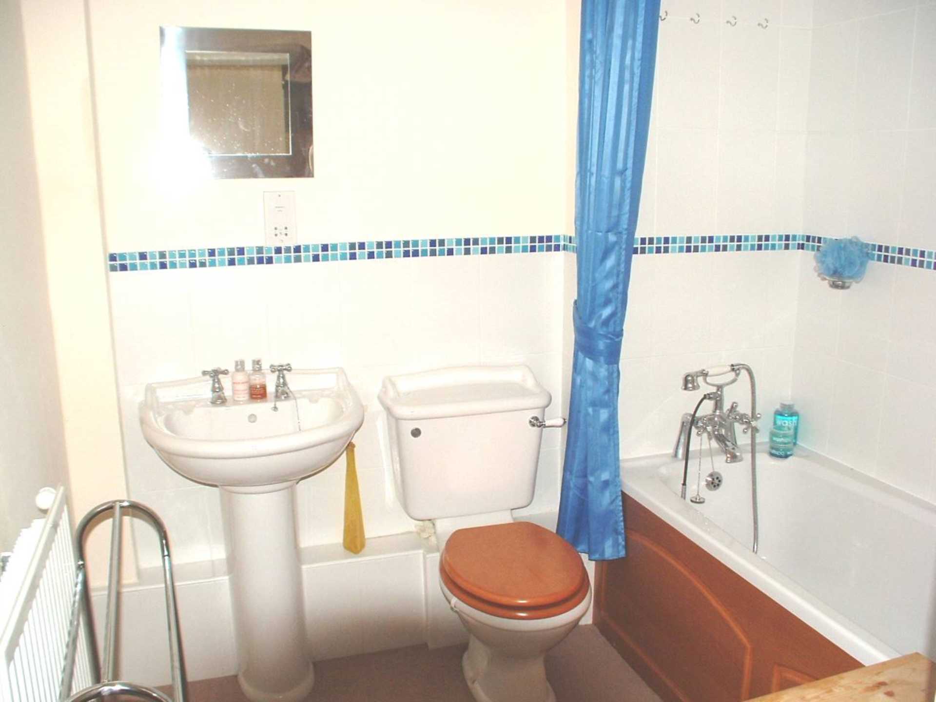 Additional Property Image 2 bedroom Flat for sale in Eastbourne 5