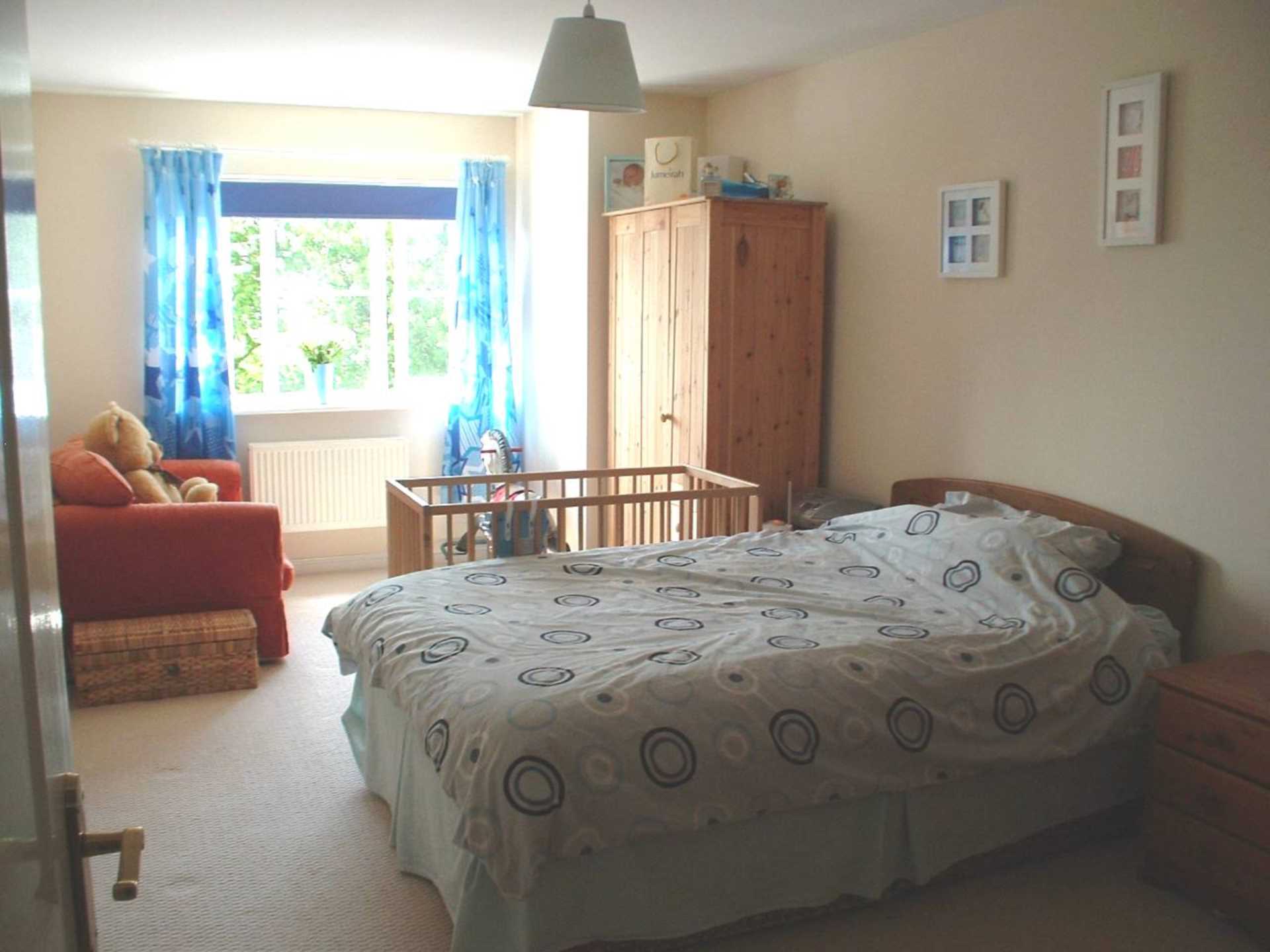 Additional Property Image 2 bedroom Flat for sale in Eastbourne 7
