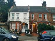 2 bedroom Flat to rent in London