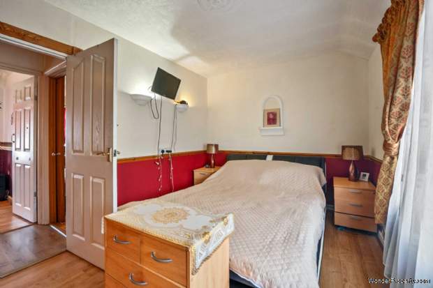 Additional Property Image 3 bedroom Terraced for sale in Dagenham 8
