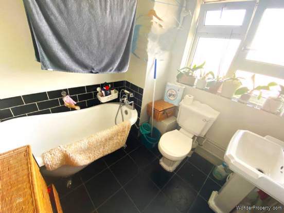 Additional Property Image 1 bedroom Flat for sale in London 5