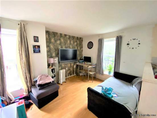 Additional Property Image 2 bedroom Flat for sale in London 2