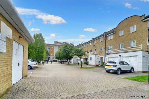 Additional Property Image 2 bedroom Flat for sale in London 2