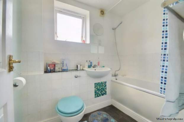 Additional Property Image 2 bedroom Flat for sale in London 8