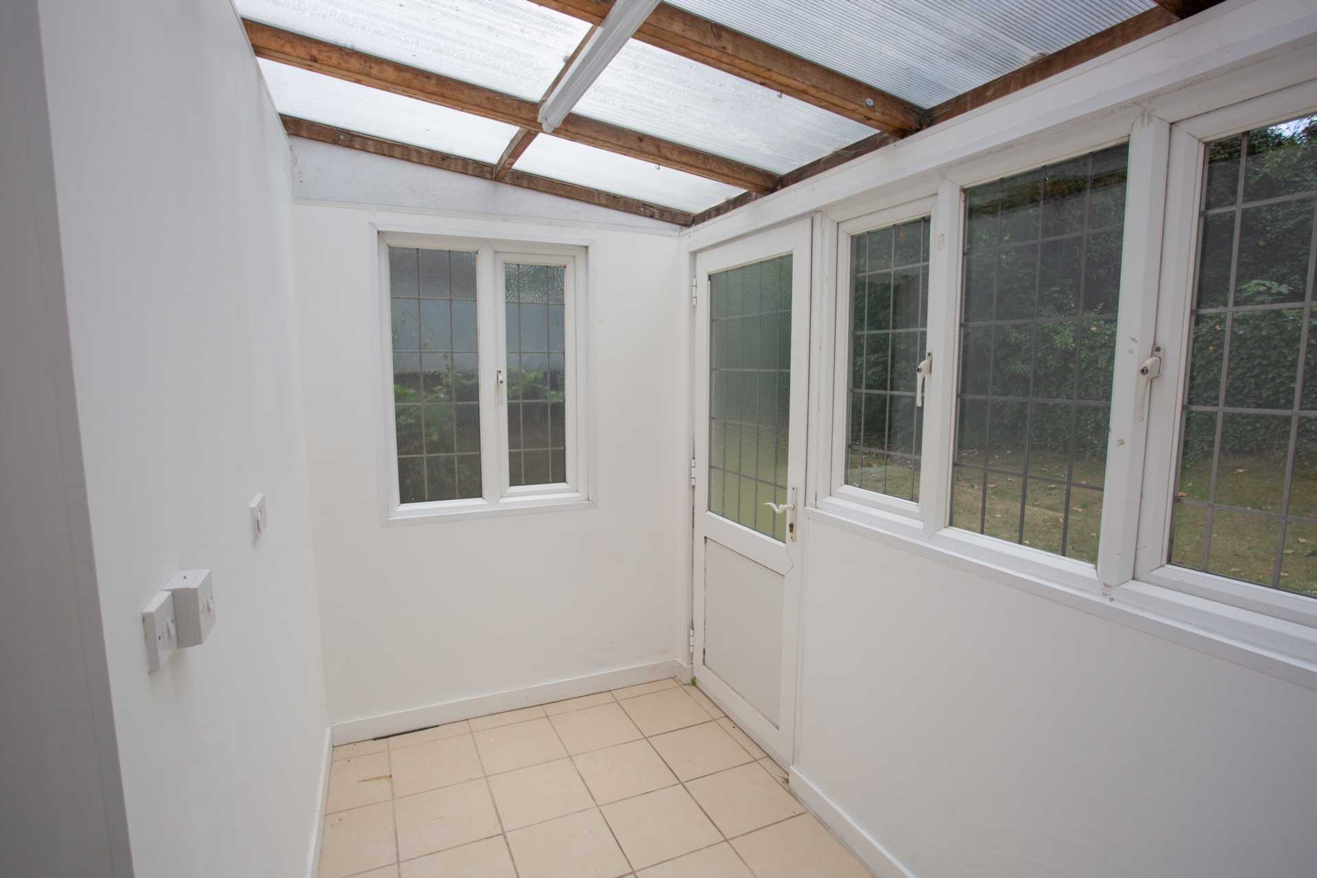 Additional Property Image 3 bedroom Semi Detached to rent in Gillingham 8