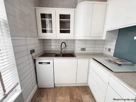 Additional Property Image 2 bedroom Flat to rent in Chatham 2