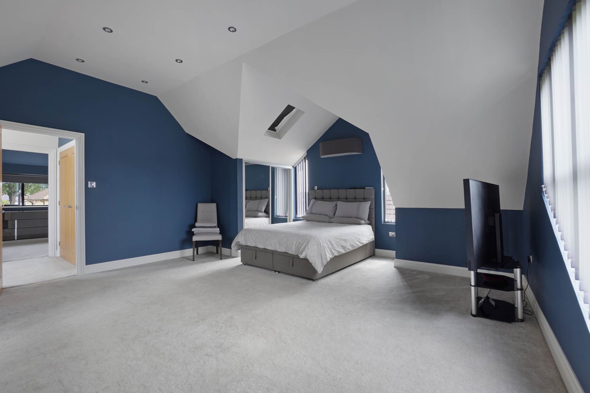 Additional Property Image 5 bedroom Detached for sale in Chatham 19