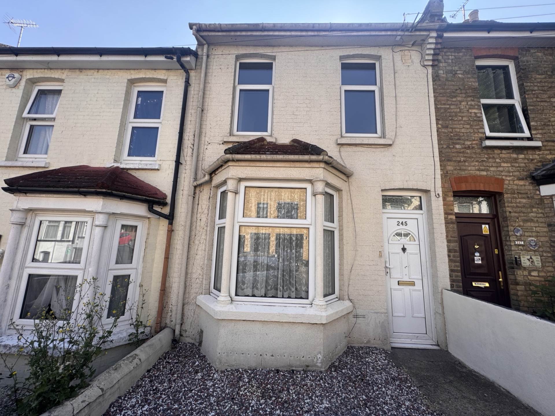 Additional Property Image 3 bedroom Terraced to rent in Chatham 2